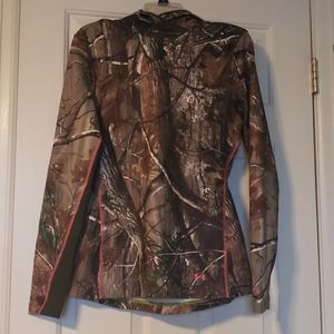Womens Camo,fitted, warm hoodie/shirt